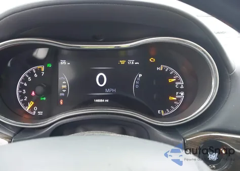 2018 Jeep Grand Cherokee Summit 4X4 z USA, uszkodzony, nr VIN 1C4RJFJG5JC285734